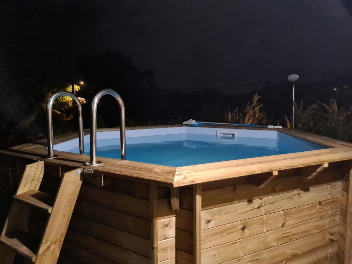 Bung'Hello Village, Piscine Et Parking Gratuit Trois-Rivieres Bagian luar foto